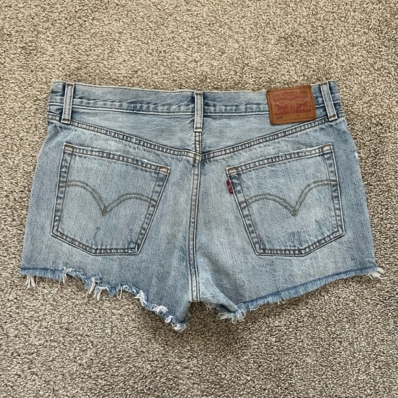 Levi’s 501 women’s shorts - Picture 2 of 4